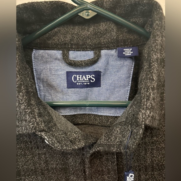 Black and grey flannel with thicker material - Picture 3 of 4